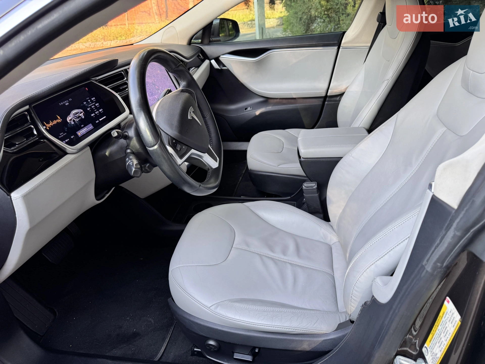 2013 Tesla Model S - мініатюра 15