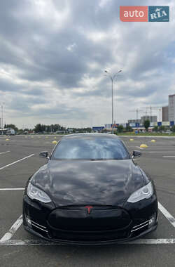 Лифтбек Tesla Model S 2013 в 