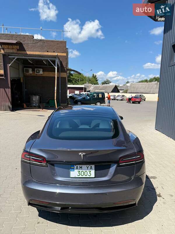 Ліфтбек Tesla Model S 2023 в Овручі
