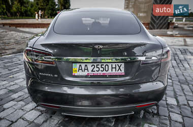 Лифтбек Tesla Model S 2014 в 