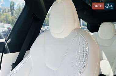 Лифтбек Tesla Model S 2021 в 