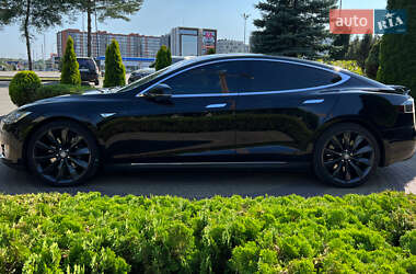 Лифтбек Tesla Model S 2013 в 