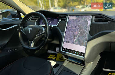 Лифтбек Tesla Model S 2013 в 