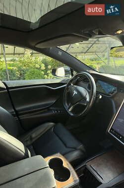 Лифтбек Tesla Model S 2019 в 