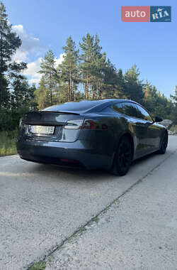 Лифтбек Tesla Model S 2016 в 