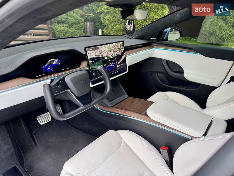 Лифтбек Tesla Model S 2022 в Днепре