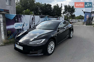 Лифтбек Tesla Model S 2018 в Ивано-Франковске