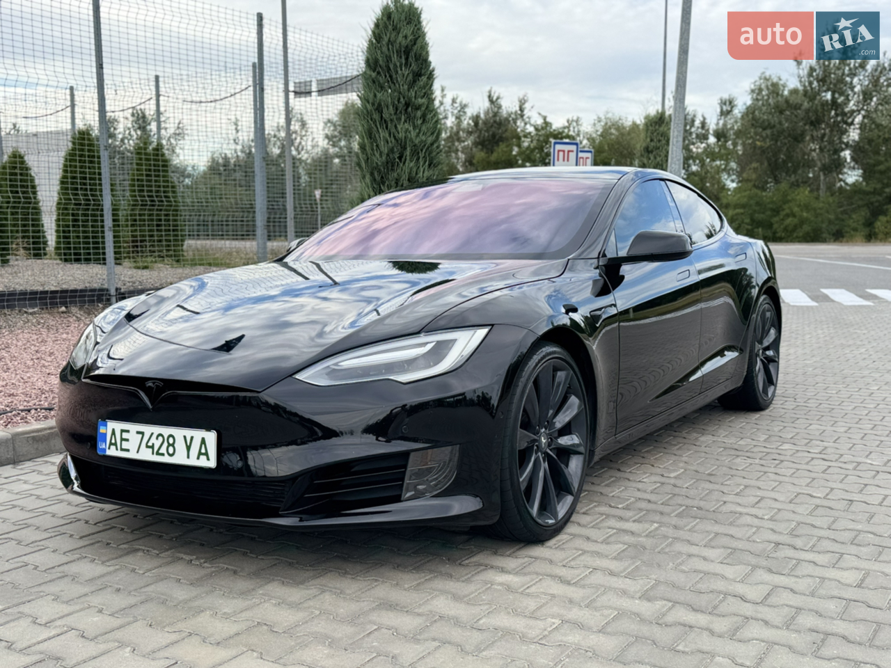 2020 Tesla Model S - мініатюра 9