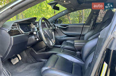 Лифтбек Tesla Model S 2016 в 