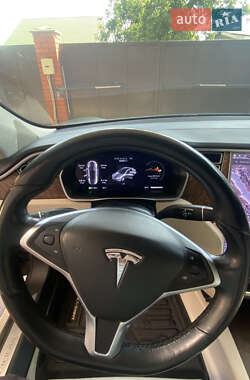 Лифтбек Tesla Model S 2017 в 