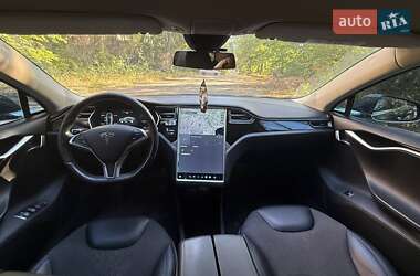 Лифтбек Tesla Model S 2014 в 