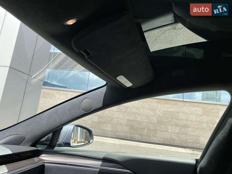 Лифтбек Tesla Model S 2022 в Киеве фото 42 Лифтбек Tesla Model S 2022 в Киеве