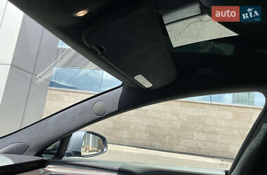 Лифтбек Tesla Model S 2022 в 