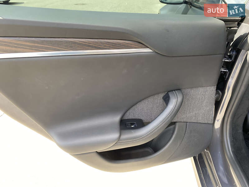 Лифтбек Tesla Model S 2022 в Киеве фото 44 Лифтбек Tesla Model S 2022 в Киеве