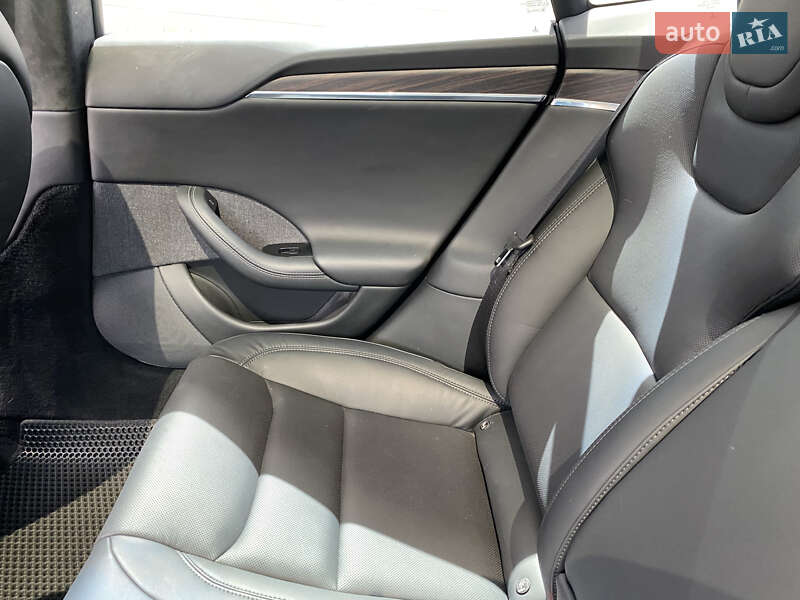 Лифтбек Tesla Model S 2022 в Киеве фото 50 Лифтбек Tesla Model S 2022 в Киеве