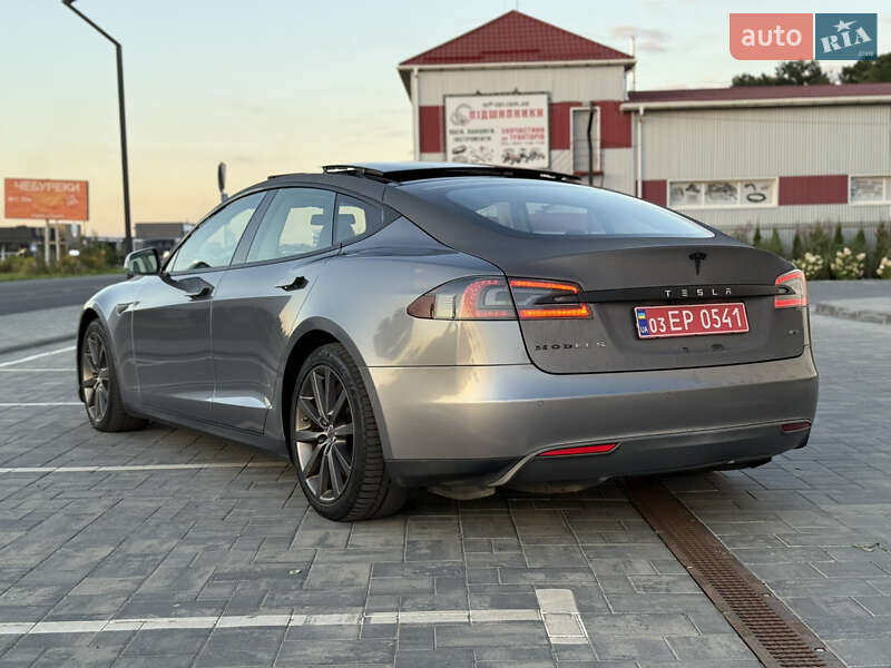 Лифтбек Tesla Model S 2013 в Луцке