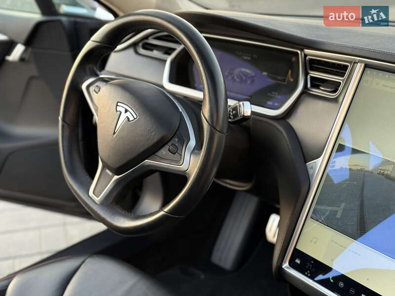 Лифтбек Tesla Model S 2013 в Луцке