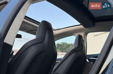 Лифтбек Tesla Model S 2013 в 