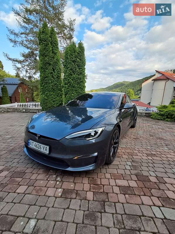 Лифтбек Tesla Model S 2021 в Коломые