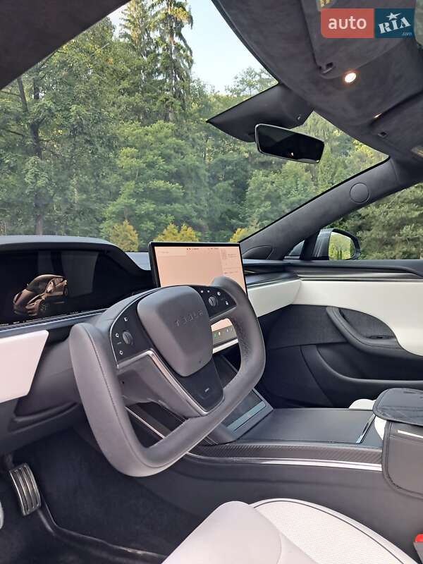 Лифтбек Tesla Model S 2021 в Коломые