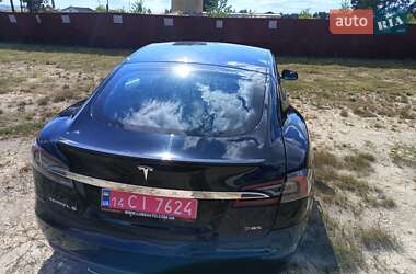 Лифтбек Tesla Model S 2013 в 
