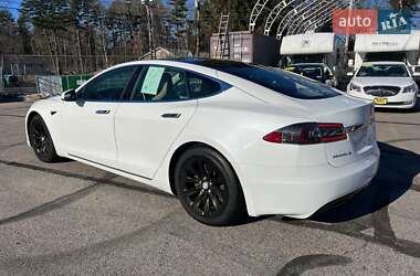 Лифтбек Tesla Model S 2017 в 