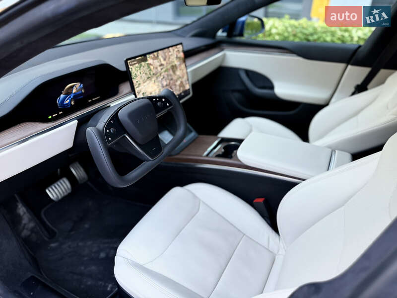 Лифтбек Tesla Model S 2021 в Львове