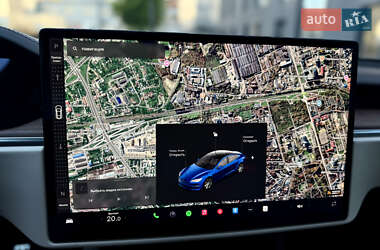 Лифтбек Tesla Model S 2021 в 