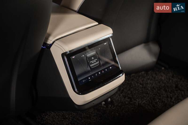 Ліфтбек Tesla Model S 2021 в Одесі фото 42 Ліфтбек Tesla Model S 2021 в Одесі