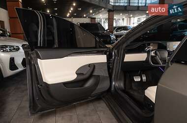 Лифтбек Tesla Model S 2021 в 