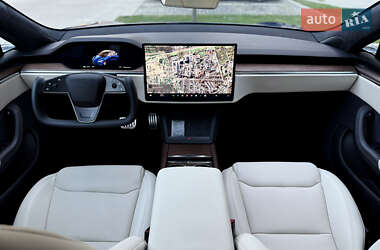 Лифтбек Tesla Model S 2021 в 