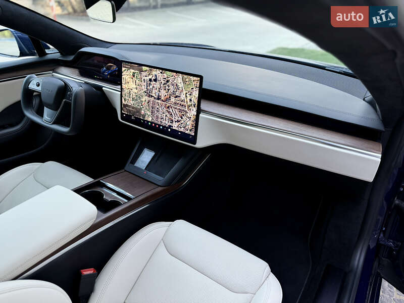 Лифтбек Tesla Model S 2021 в Львове