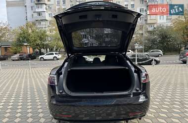Ліфтбек Tesla Model S 2017 в 