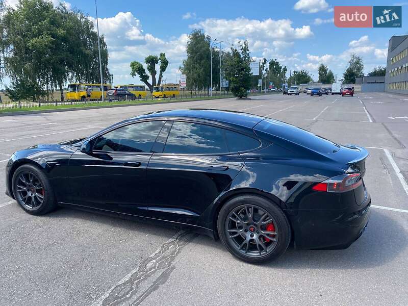 Лифтбек Tesla Model S 2021 в Киеве фото 6 Лифтбек Tesla Model S 2021 в Киеве