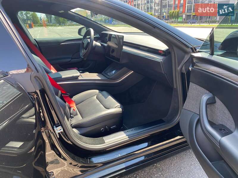 Лифтбек Tesla Model S 2021 в Киеве фото 29 Лифтбек Tesla Model S 2021 в Киеве
