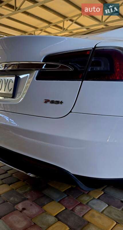 Лифтбек Tesla Model S 2013 в Харькове