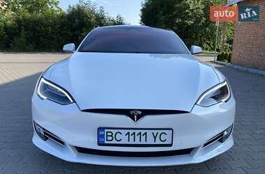 Лифтбек Tesla Model S 2016 в 