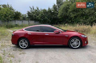 Ліфтбек Tesla Model S 2015 в 