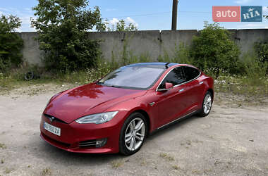 Ліфтбек Tesla Model S 2015 в 