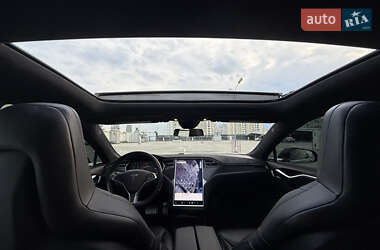Лифтбек Tesla Model S 2014 в 