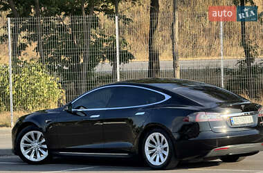 Лифтбек Tesla Model S 2013 в 
