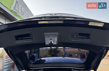 Лифтбек Tesla Model S 2013 в 