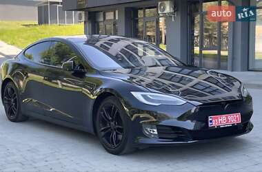 Лифтбек Tesla Model S 2019 в Луцке