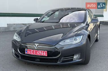 Ліфтбек Tesla Model S 2015 в 