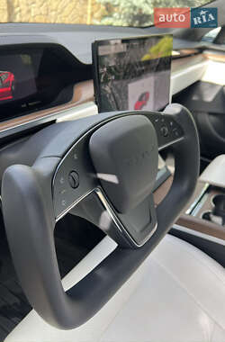 Лифтбек Tesla Model S 2021 в 