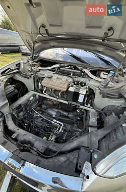 Лифтбек Tesla Model S 2016 в 