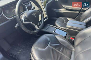 Ліфтбек Tesla Model S 2014 в 