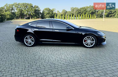 Лифтбек Tesla Model S 2013 в 