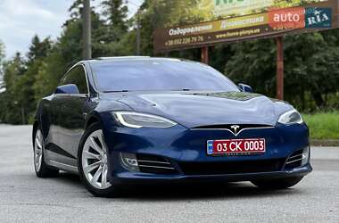 Лифтбек Tesla Model S 2017 в 