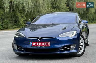 Лифтбек Tesla Model S 2017 в 